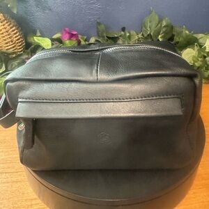 Valentina Italian In Pell Black Leather Travel Pouch